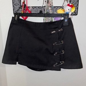 Listing reserved for @lildarrr